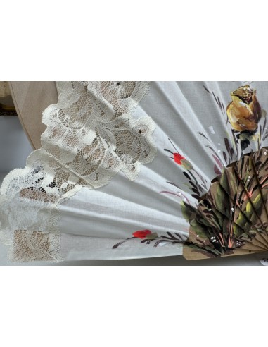 Abanico de madera pintado a mano  con blonda , artesanal Ref 9453
